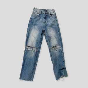 SHEIN MEDIUM WASH RIPPED MOM JEANS XS